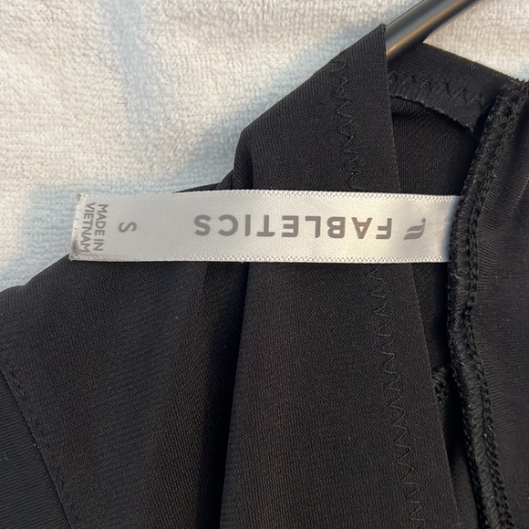 FABLETICS TOP BUNDLE - 3 tops - Picture 8 of 8